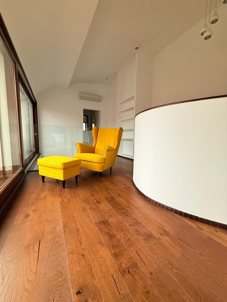 nbal574a1ec8dbfc249cc8095f1b21321f0ab-18