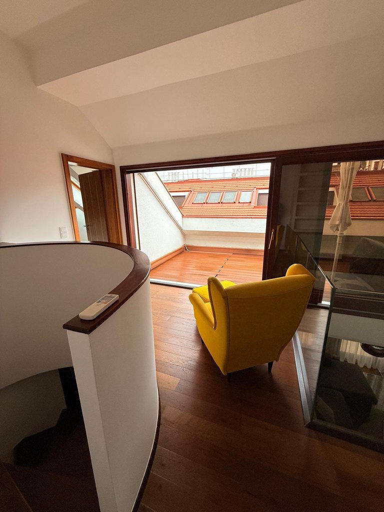 nbal5faad20db59714e2f890a7dde68f9e87f-20