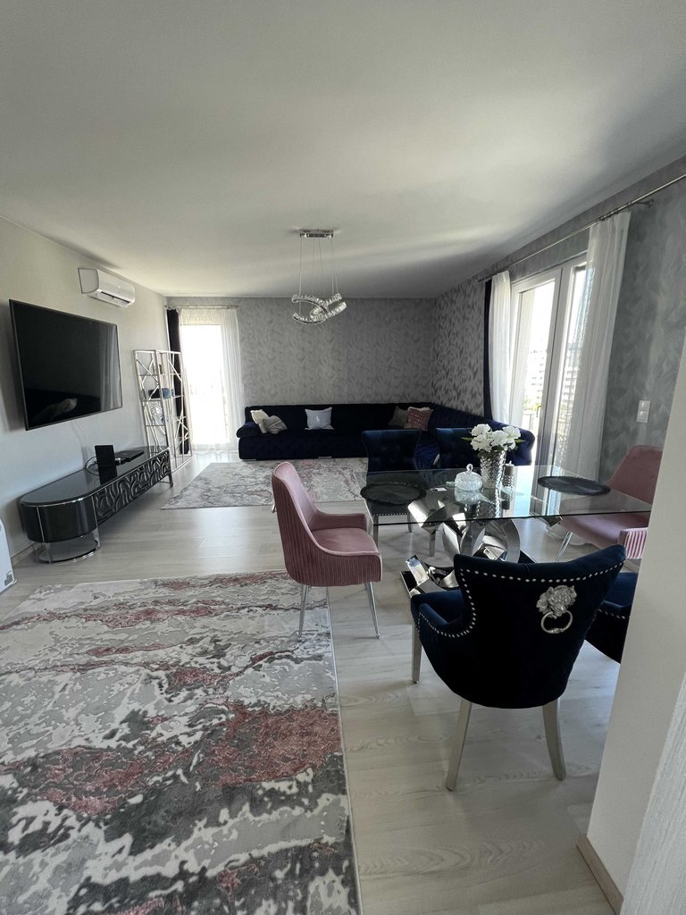 l42xc7410175ffb2a4473b67ec3a7b9b152d9-14