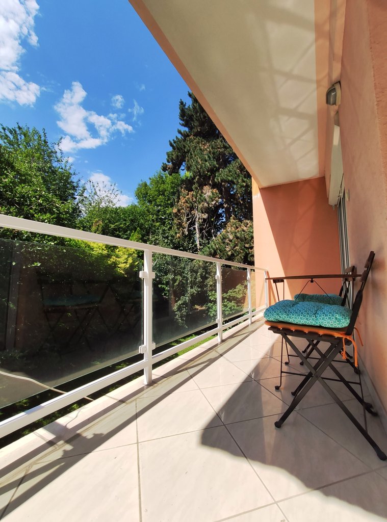 i2cmk1c9b3f92a9c64e2796e150242e4e06ed-25